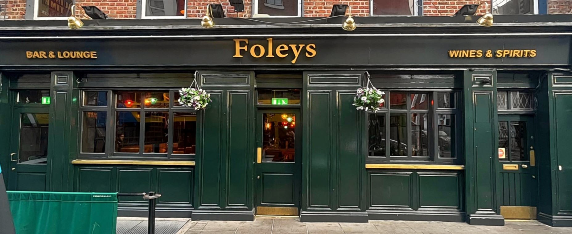 Foley's Bar & Restaurant